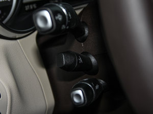 2015C 200 L 4MATIC п؅^