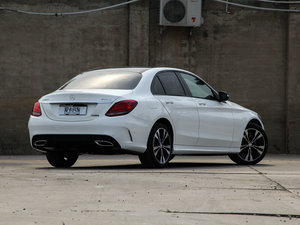 2015款C 200 4MATIC 运动型 整体外观