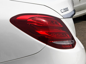 2015C 200 4MATIC \ ^