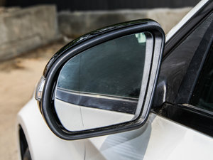 2015C 200 4MATIC \ ^