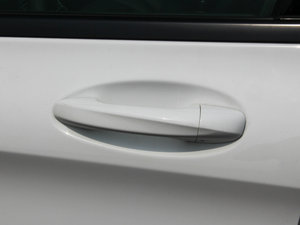 2015C 200 4MATIC \ ^