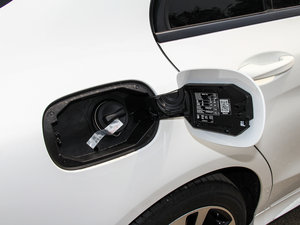 2015C 200 4MATIC \ w