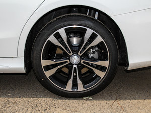 2015C 200 4MATIC \ ^