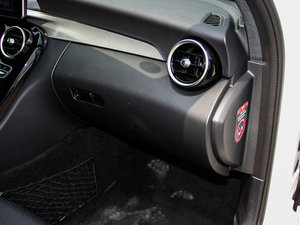 2015C 200 4MATIC \ g