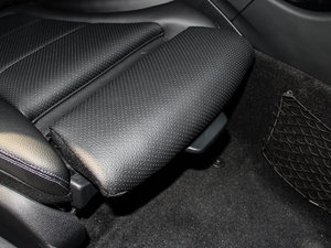 2015C 200 4MATIC \ g