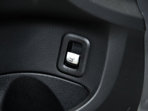 2015C 200 \(yn)(dng) g