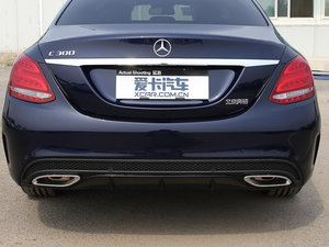 2015C 300 \ Ś