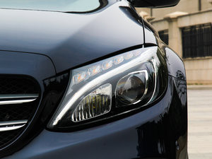 2015款C 200 L  大灯