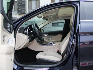 2015款C 200 L  前排空间