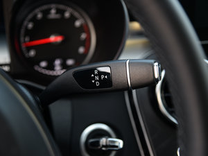 2015款C 300 L 运动型 换挡杆