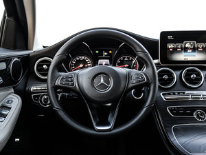 2015款C 300 L 运动型 方向盘