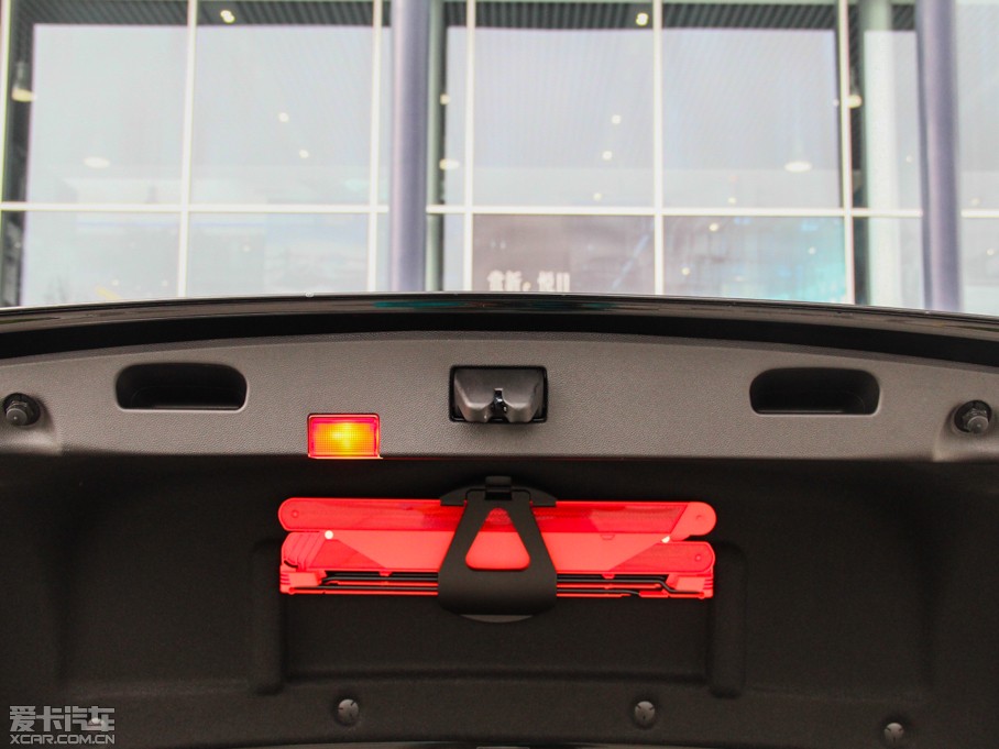 2015YE E 260L \ӕr