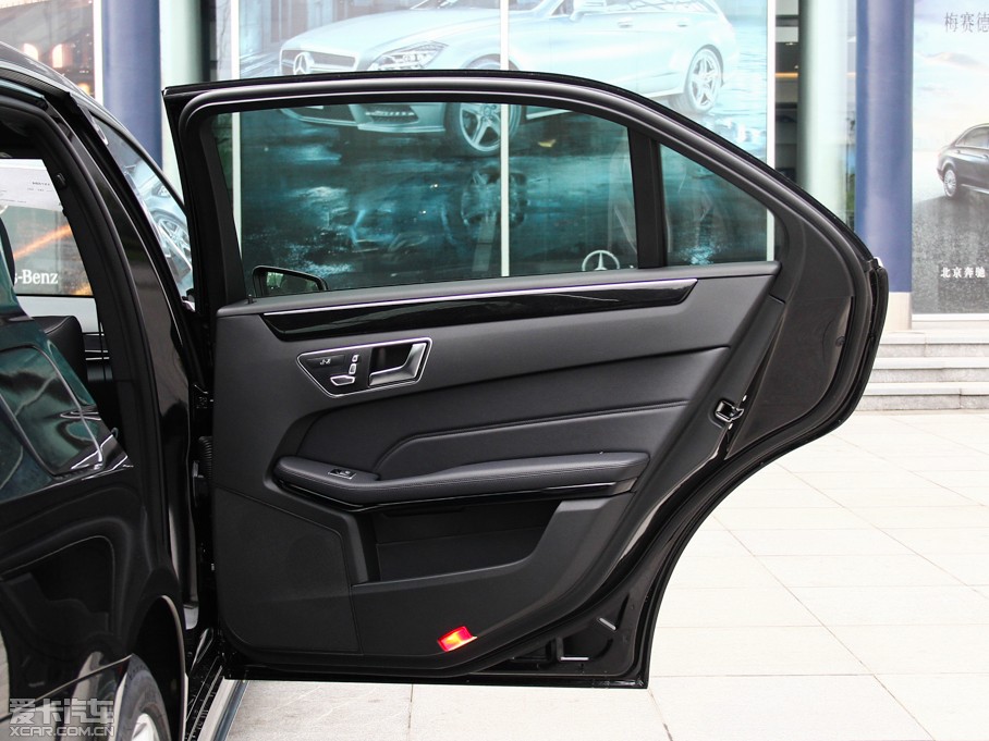 2015YE E 260L \ӕr