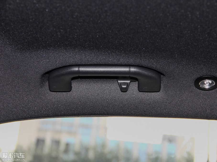 2015YE(j) E 260L \(yn)(dng)r(sh)