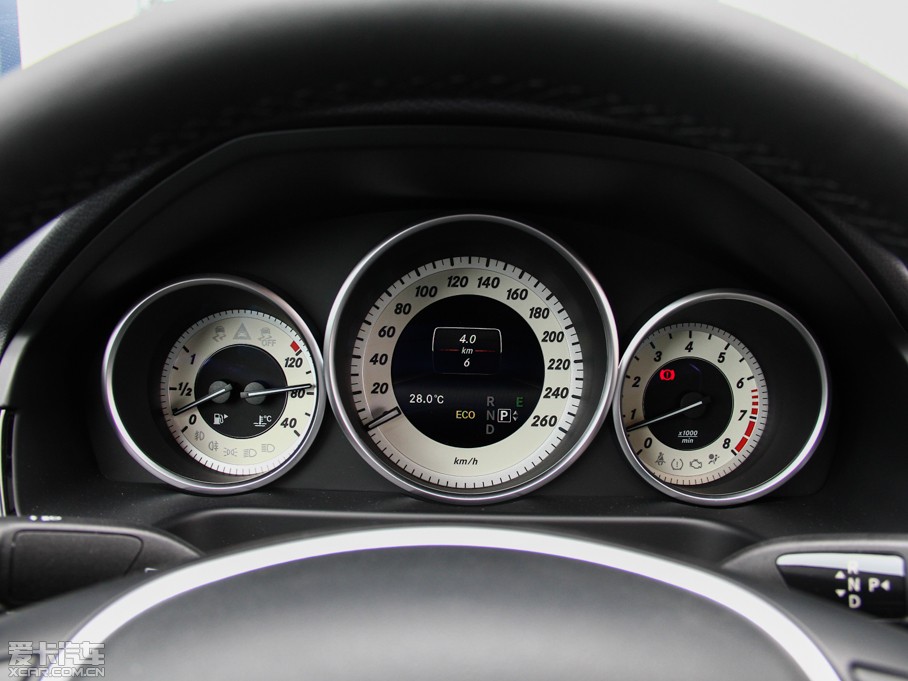 2015YE E 260L \ӕr