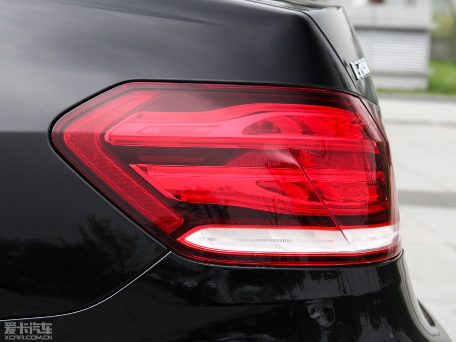 2015��YE��(j��) E 260L �\(y��n)��(d��ng)�r(sh��)����