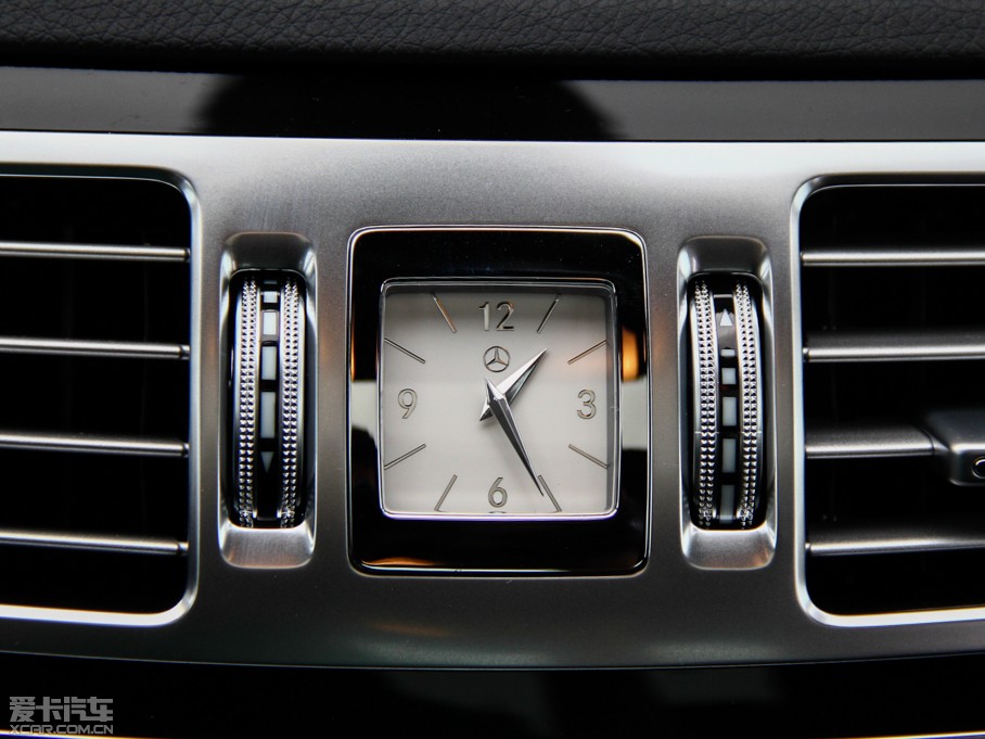 2015YE E 260L \ӕr