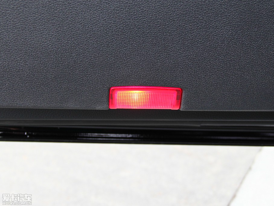 2015YE E 260L \ӕr