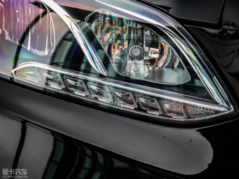 2015YE E 260L \ӕr