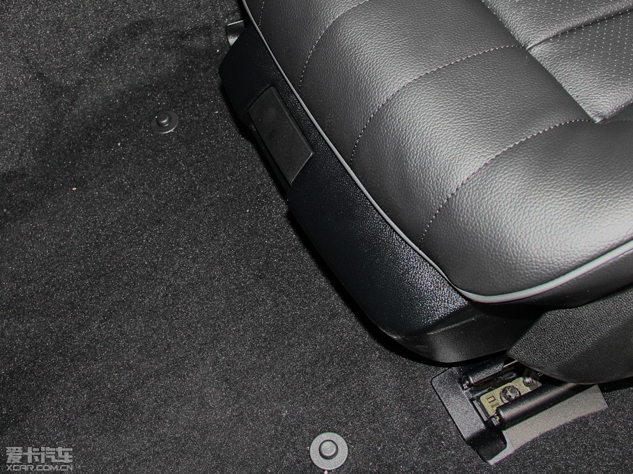 2015YE(j) E 260L \(yn)(dng)r(sh)