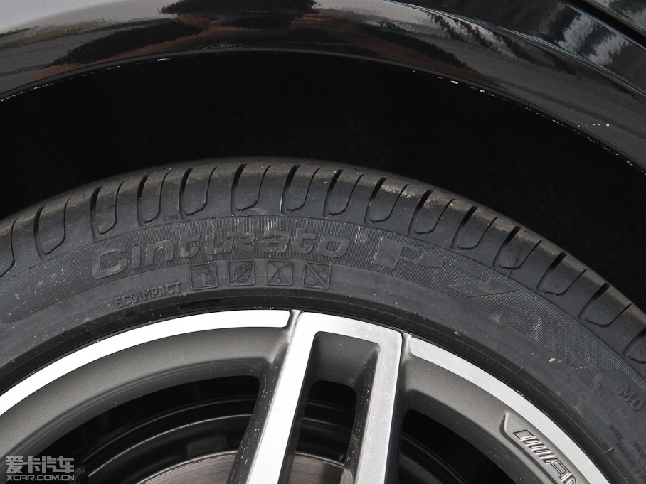 2015YE E 260L \ӺA