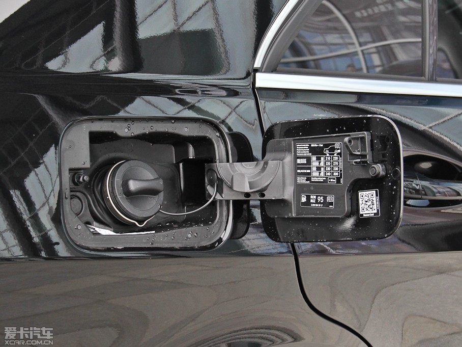 2015YE E 260L \ӺA