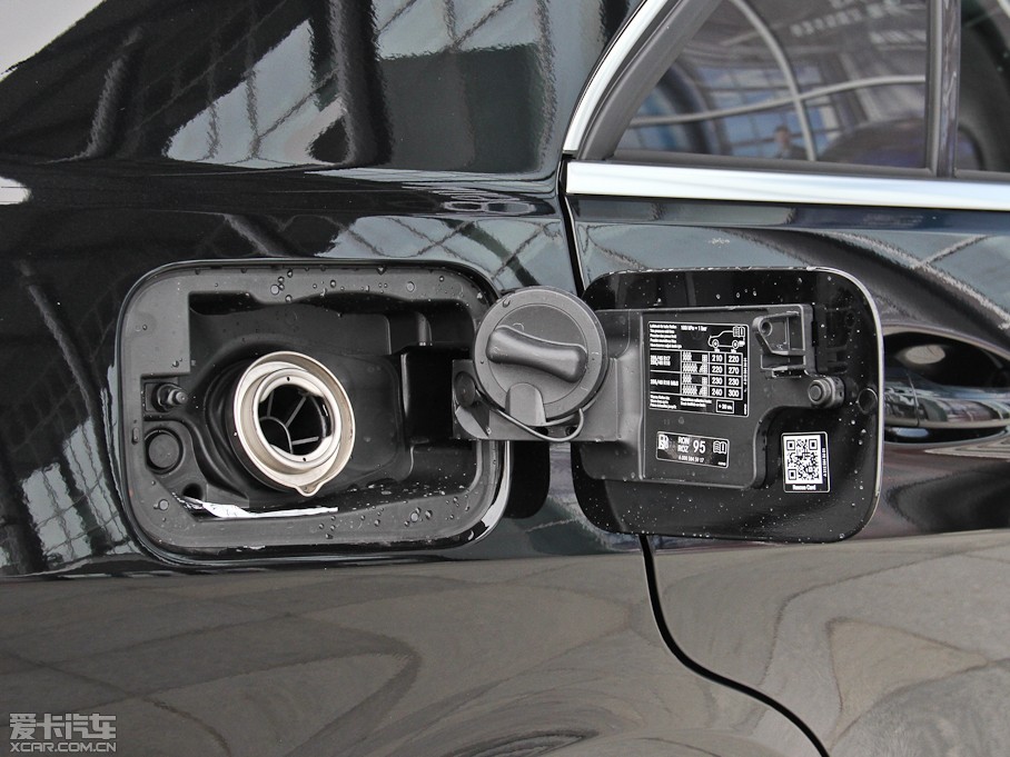 2015YE E 260L \ӺA