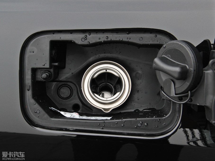 2015YE E 260L \ӺA