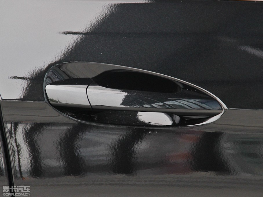 2015YE E 260L \ӺA