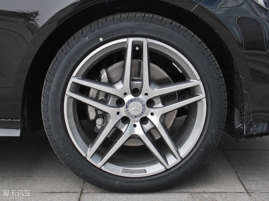 2015YE E 260L \ӺA