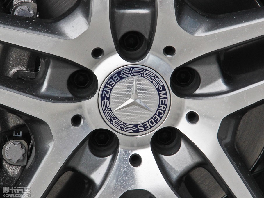 2015YE(j) E 260L \(yn)(dng)A