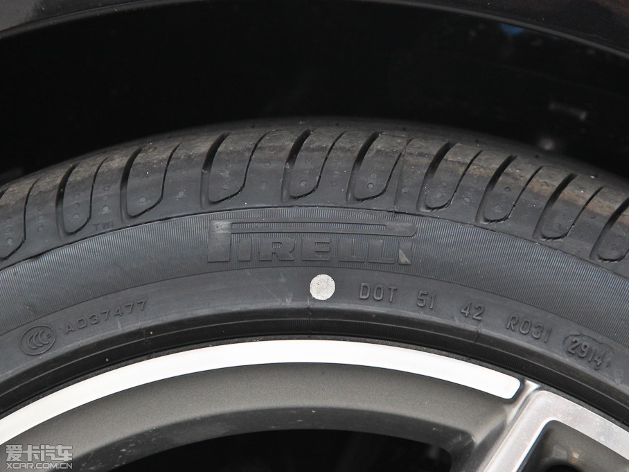 2015YE E 260L \ӺA