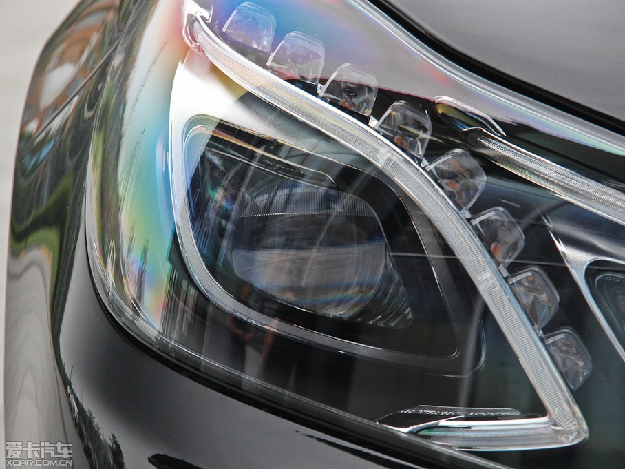 2015YE E 260L \ӺA