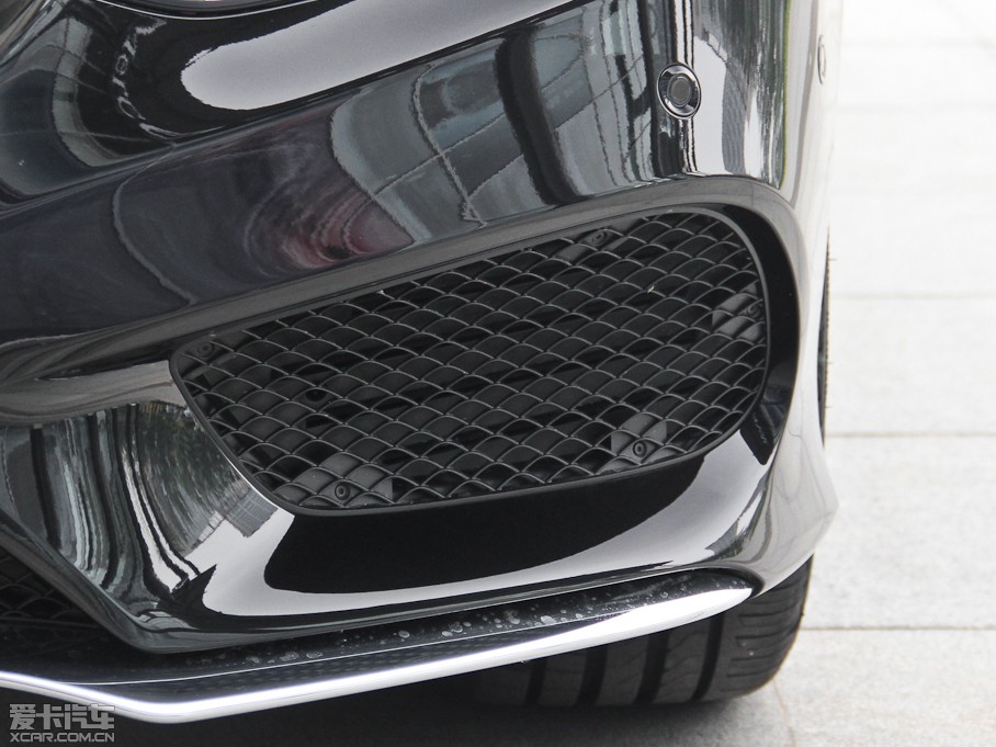 2015YE E 260L \ӺA