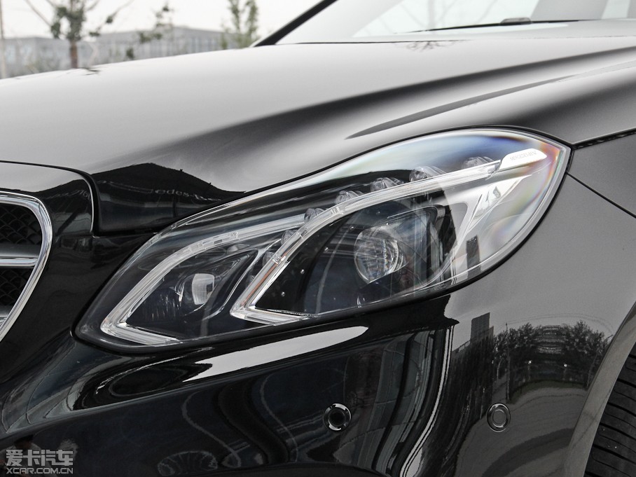 2015YE E 260L \ӺA