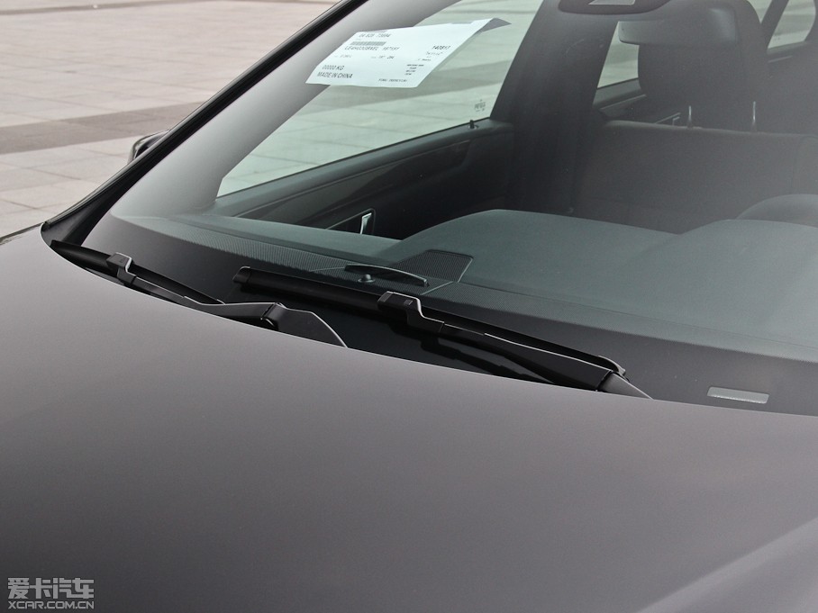 2015YE E 260L \ӺA