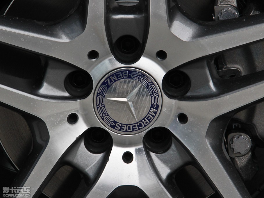 2015YE E 260L \ӺA