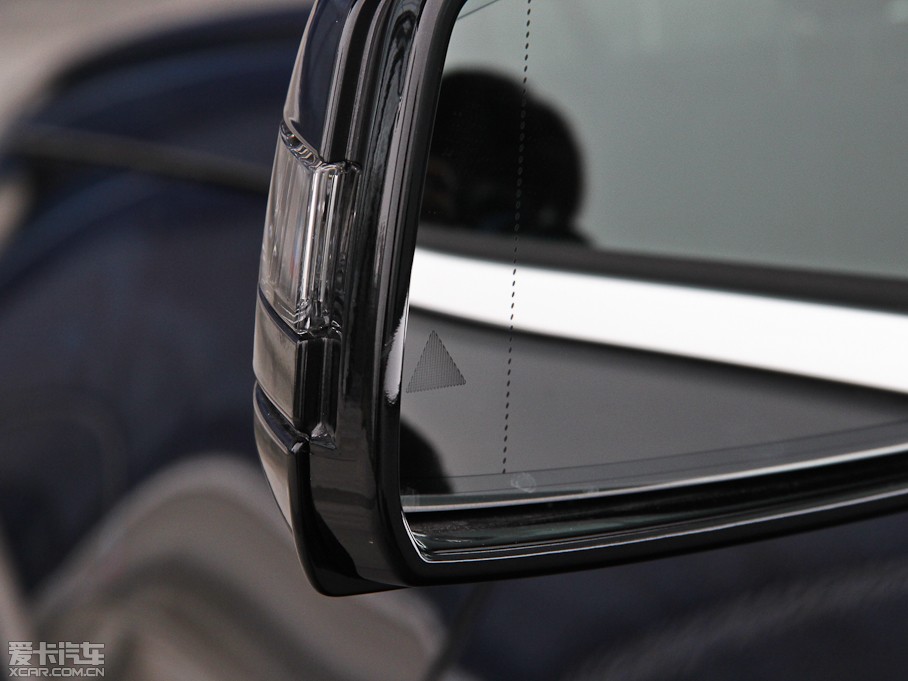 2015YE E 260L \ӺA