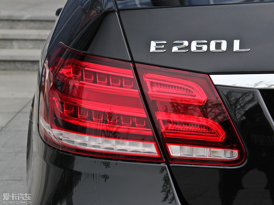 2015YE(j) E 260L \(yn)(dng)A