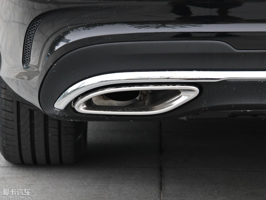 2015YE E 260L \ӺA