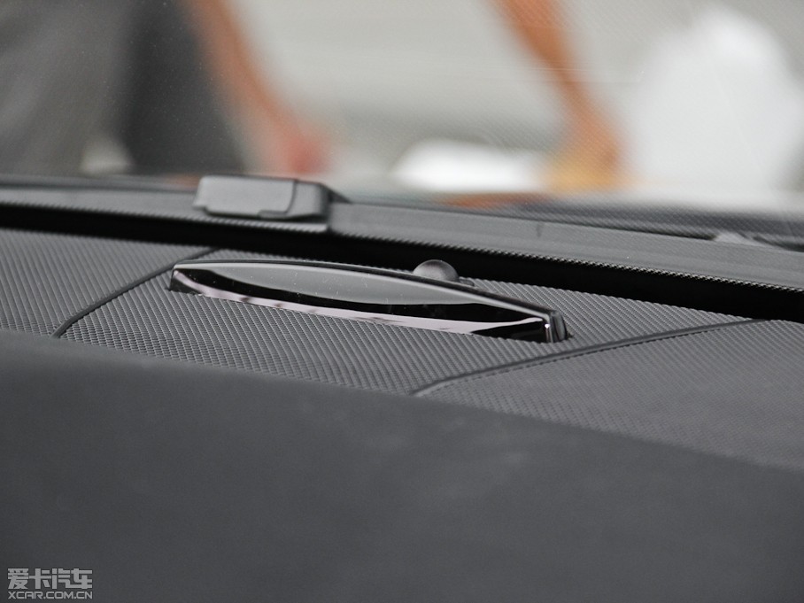 2015YE E 260L \ӺA