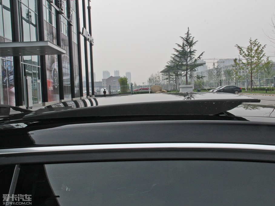 2015YE(j) E 260L \(yn)(dng)A