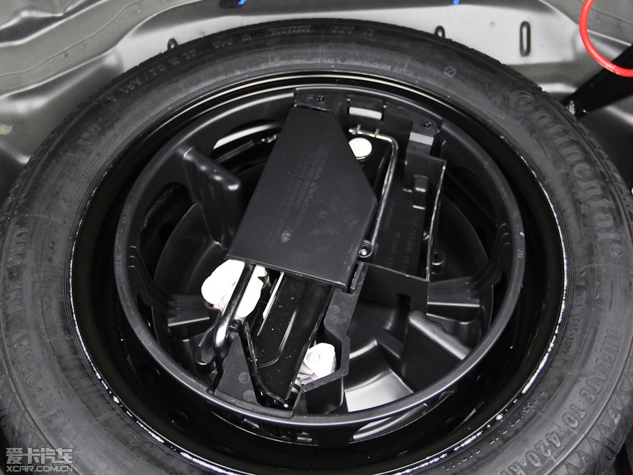 2015YE E 260L \ӺA