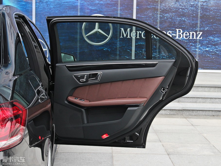 2015��YE��(j��) E 260L �\(y��n)��(d��ng)���A��