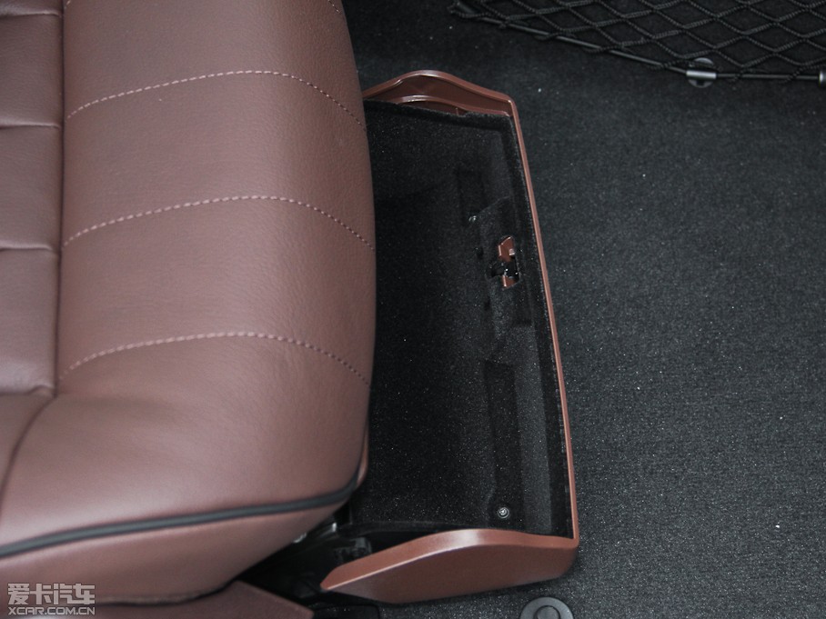 2015YE E 260L \ӺA