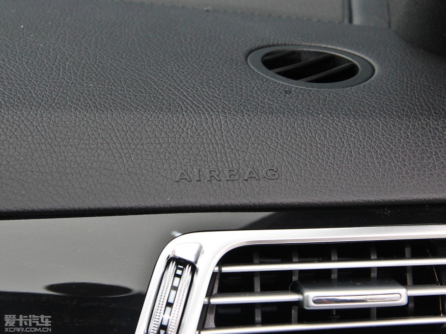 2015YE E 260L \ӺA