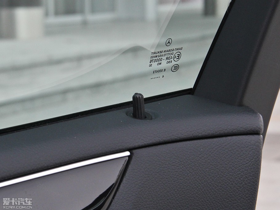 2015YE E 260L \ӺA