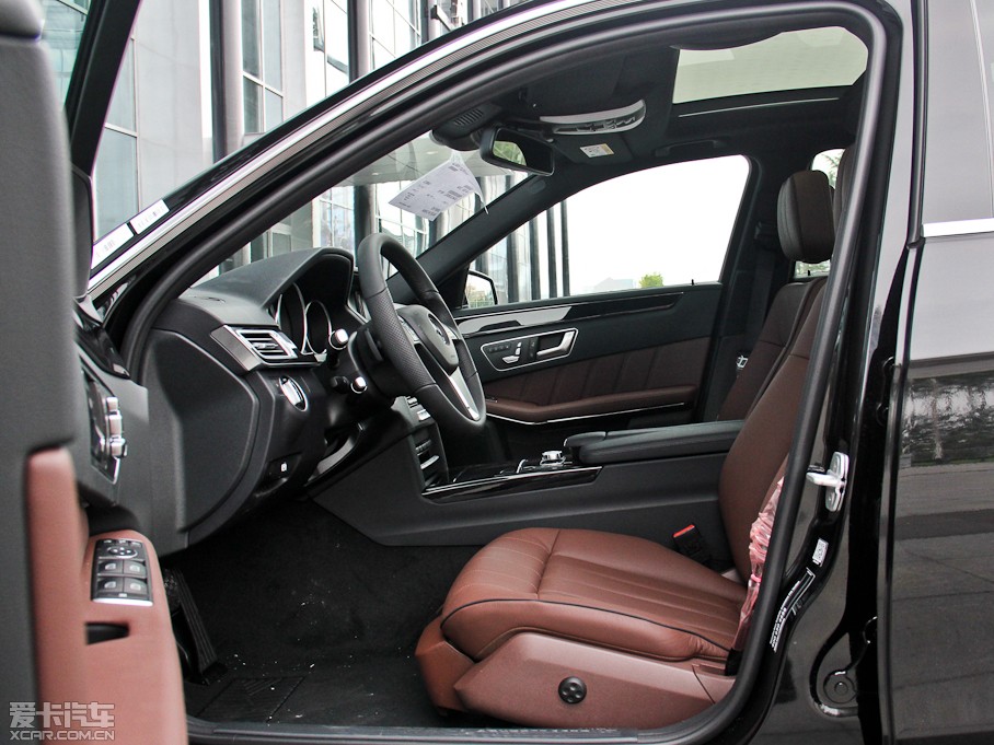 2015YE E 260L \ӺA