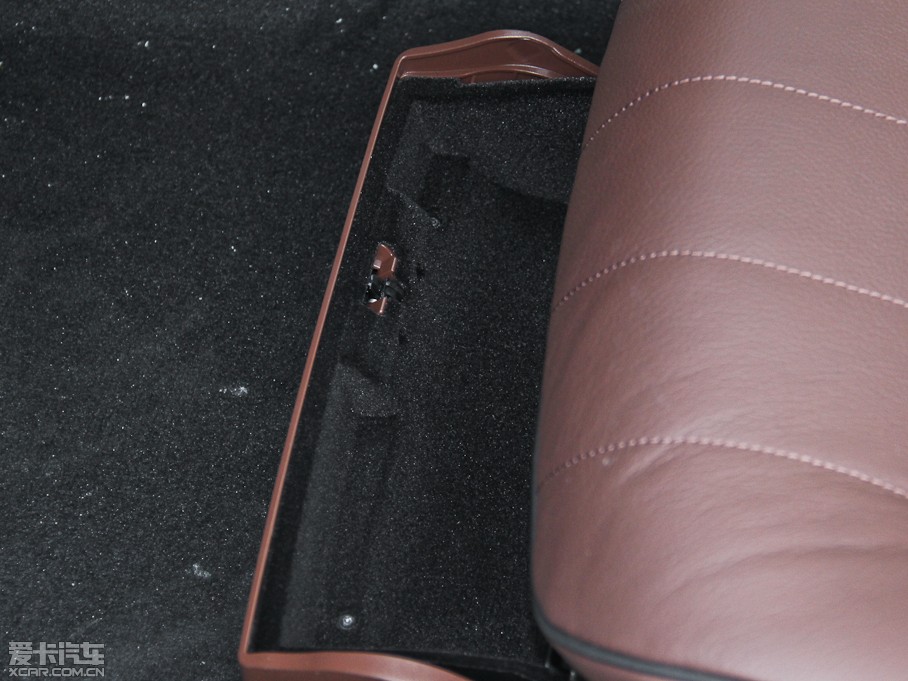 2015YE E 260L \ӺA