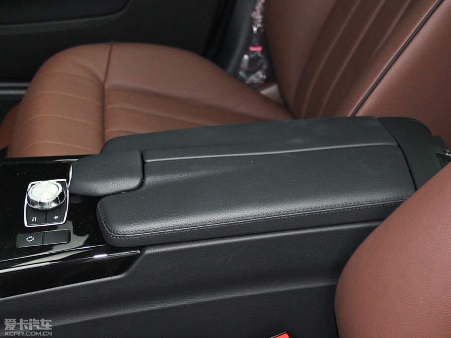 2015YE(j) E 260L \(yn)(dng)A